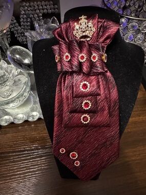 Women's Burgundy Crystal Brooch Scarf Accessory